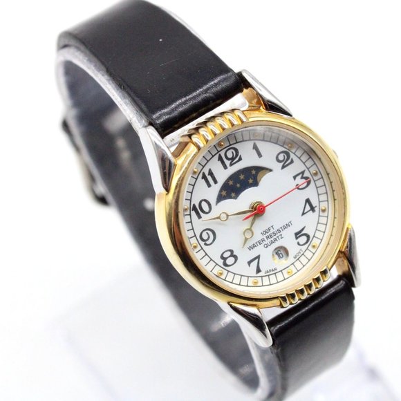 Vintage Moonphase Watch Womens Gold Tone Stainless Steel Big Numbers Easy Reader - Picture 1 of 8